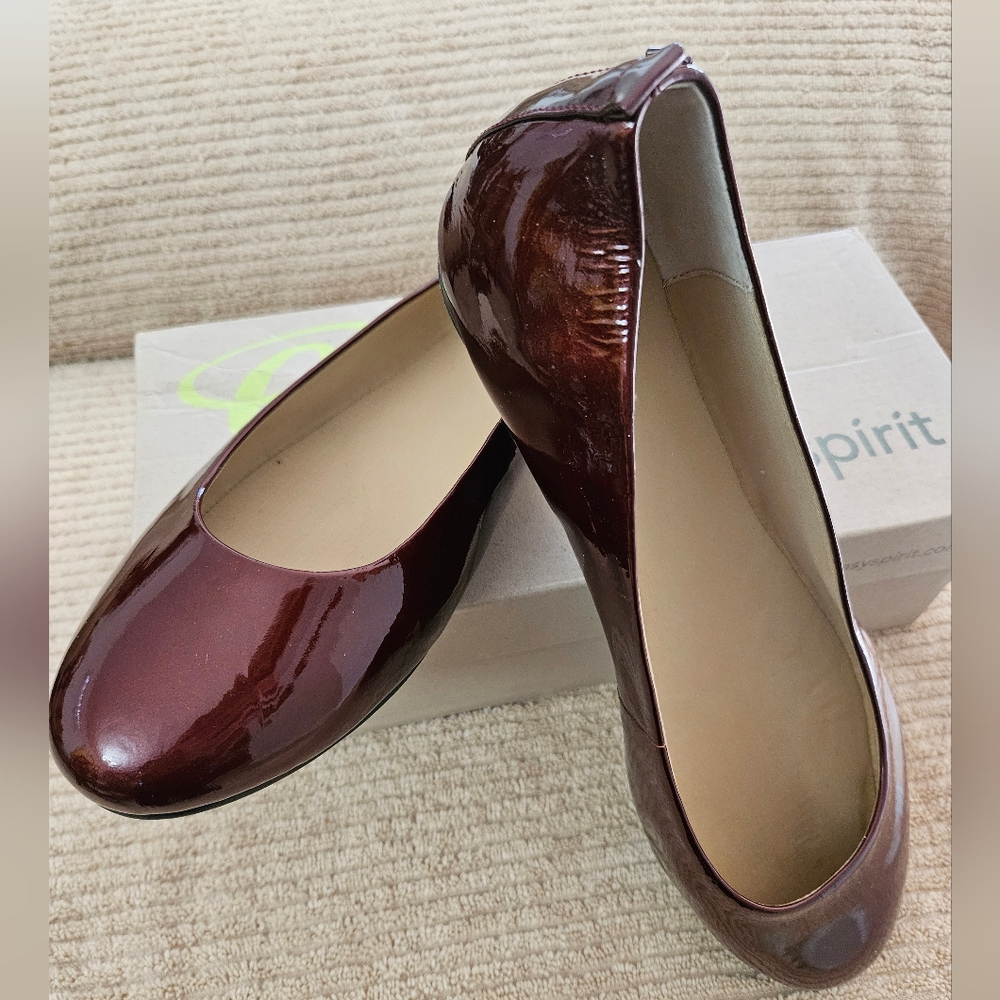 Burgundy Patent Leather Flat Shoes By "Easy Spirit"